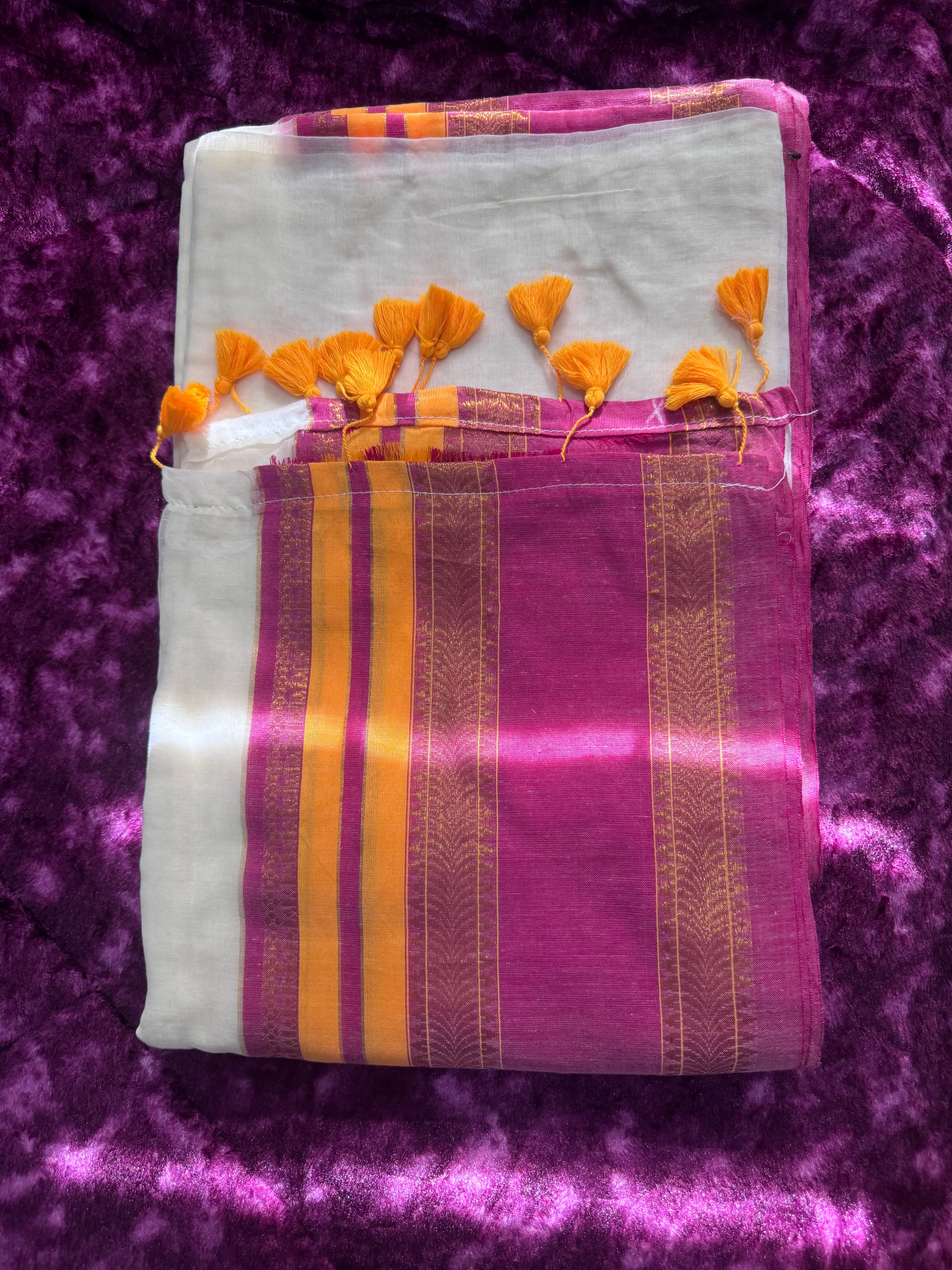 Mulcotton Saree with pink and yellow kanchi border 120count