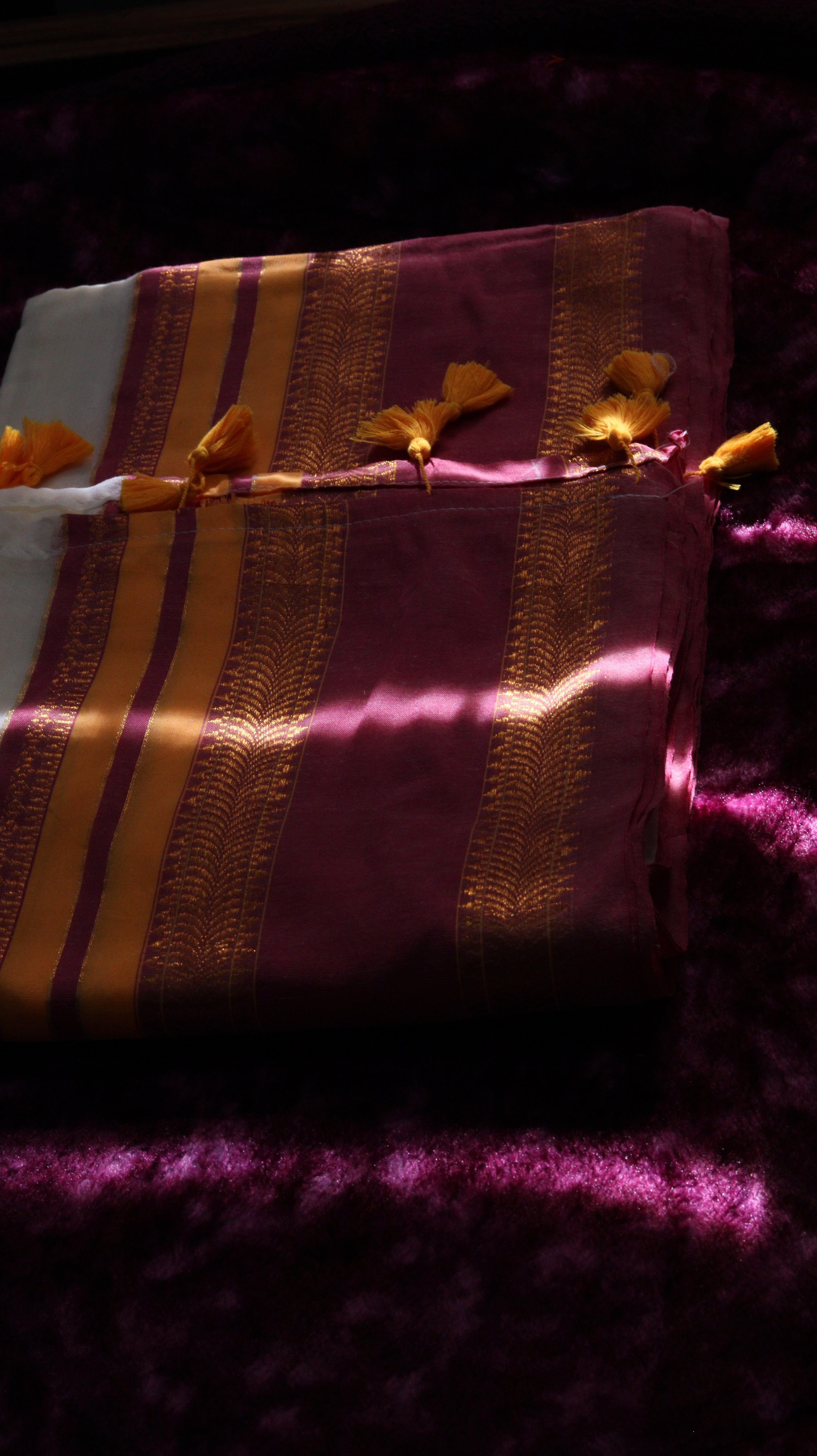 Mulcotton Saree with pink and yellow kanchi border 120count