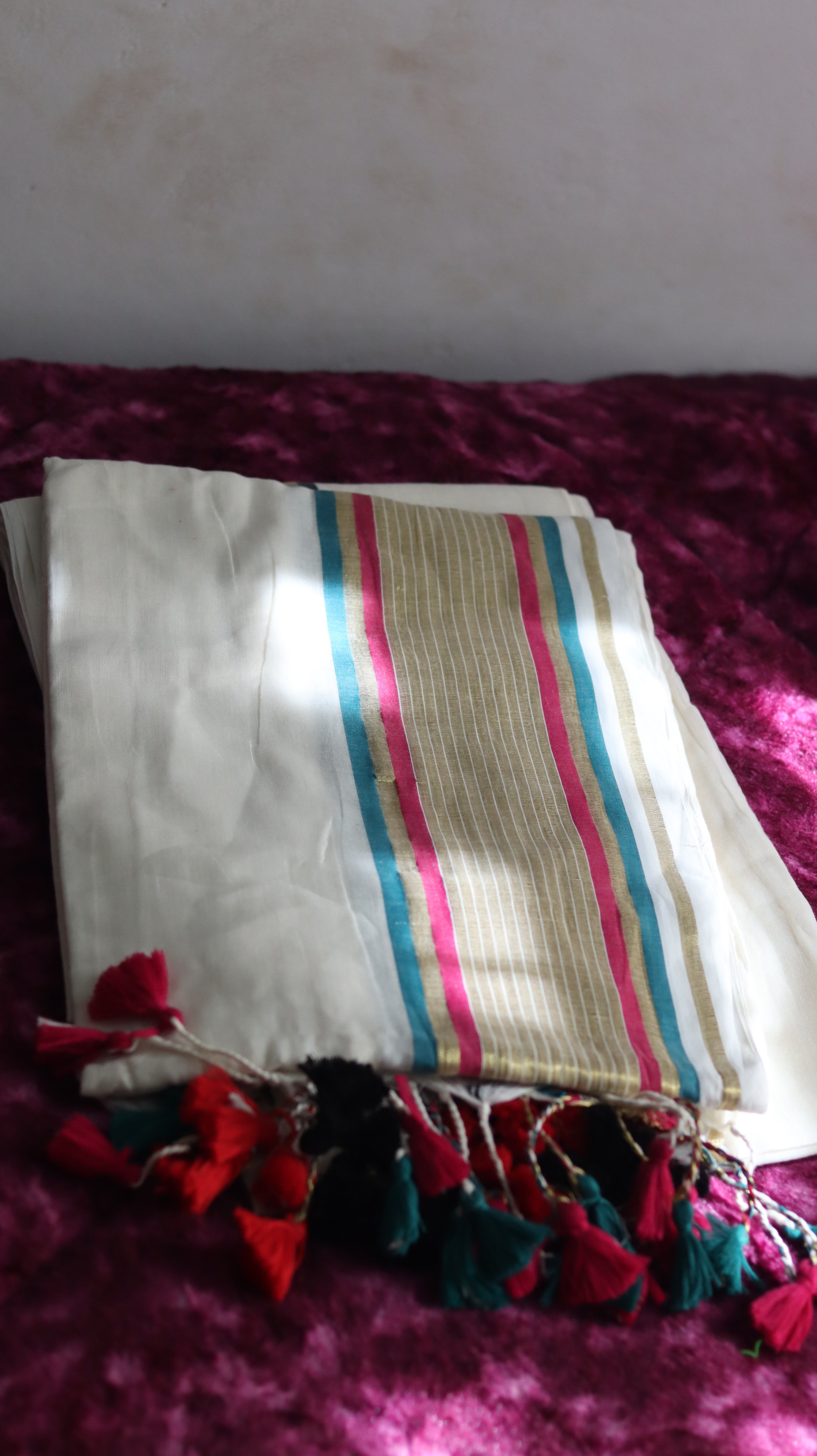 Mulcotton Saree with Kerala Kasavu Border-120 count(Green and Red  Stripes)